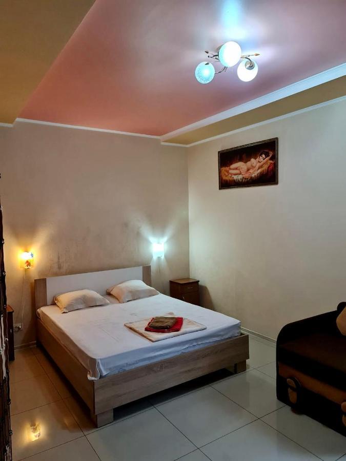 Мини-Отель Kropyvnytskyi Ngoại thất bức ảnh