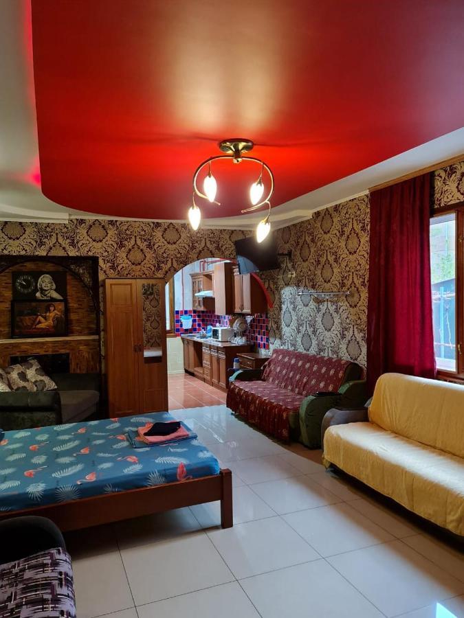 Мини-Отель Kropyvnytskyi Ngoại thất bức ảnh