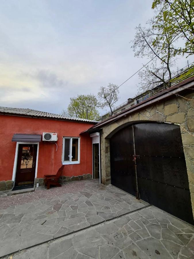Мини-Отель Kropyvnytskyi Ngoại thất bức ảnh